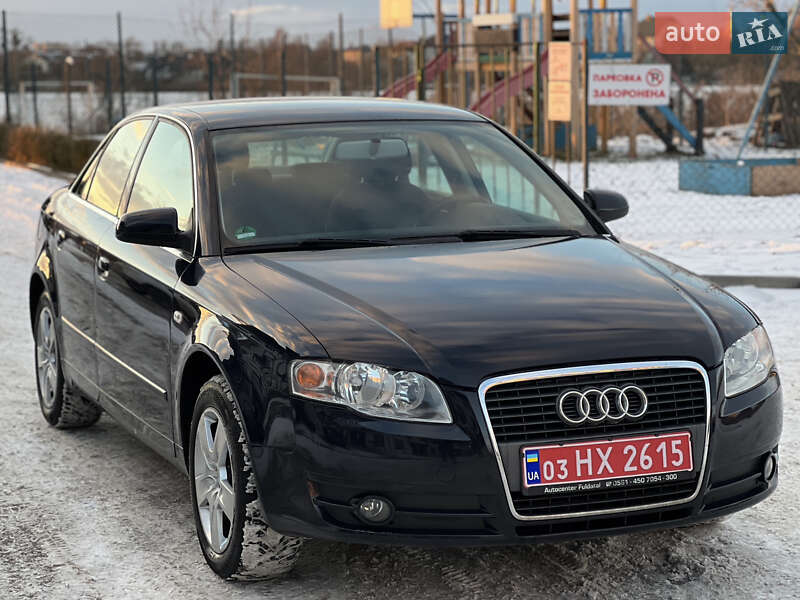 Седан Audi A4 2006 в Ровно