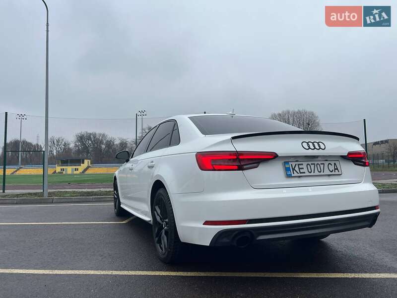 Седан Audi A4 2016 в Каменском