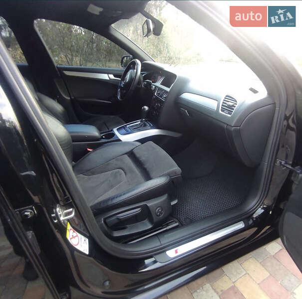 Седан Audi A4 2010 в Миргороде