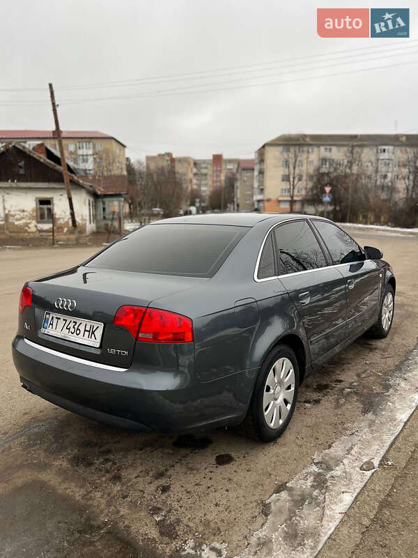 Седан Audi A4 2005 в Калуші
