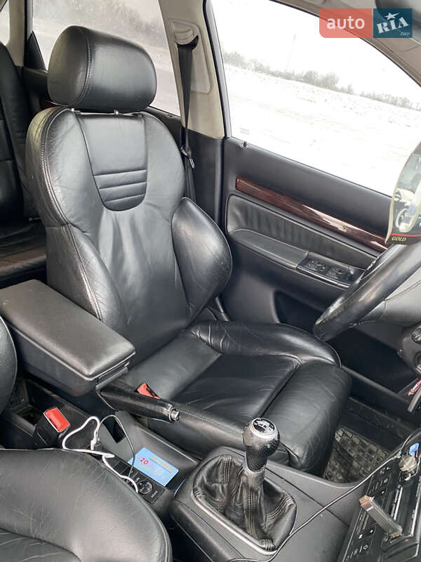 Седан Audi A4 1996 в Баре