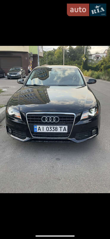 Седан Audi A4 2012 в Киеве