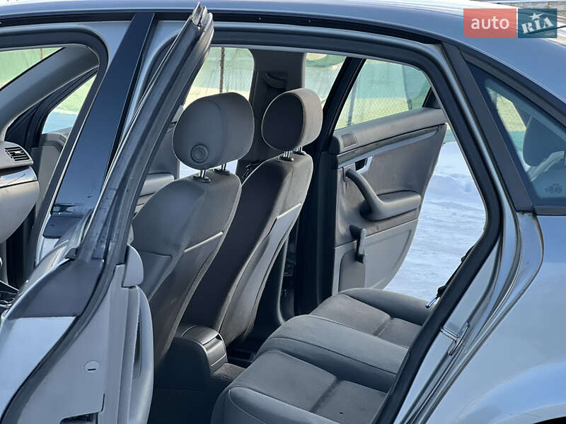 Седан Audi A4 2002 в Тернополі