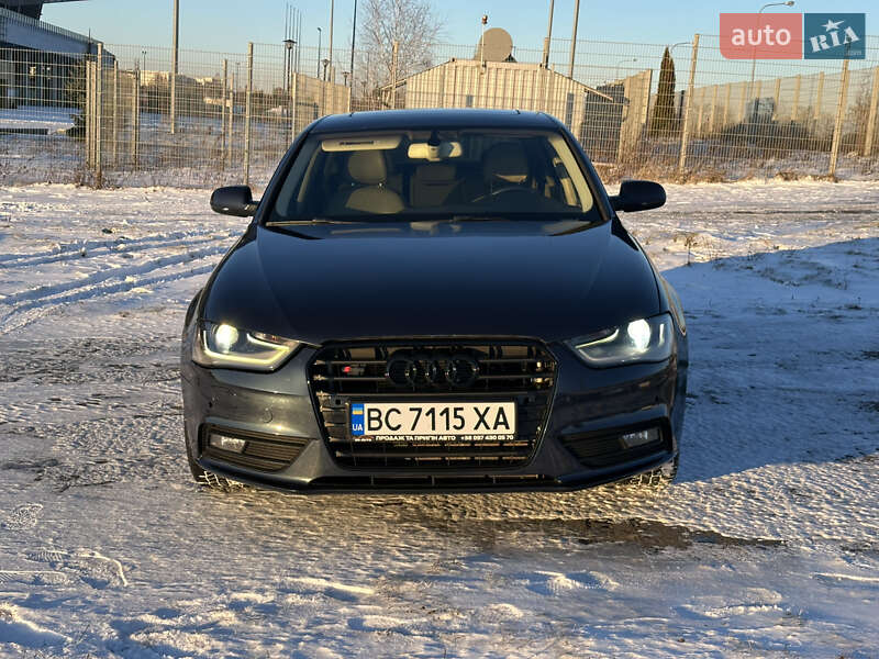 Седан Audi A4 2012 в Львові
