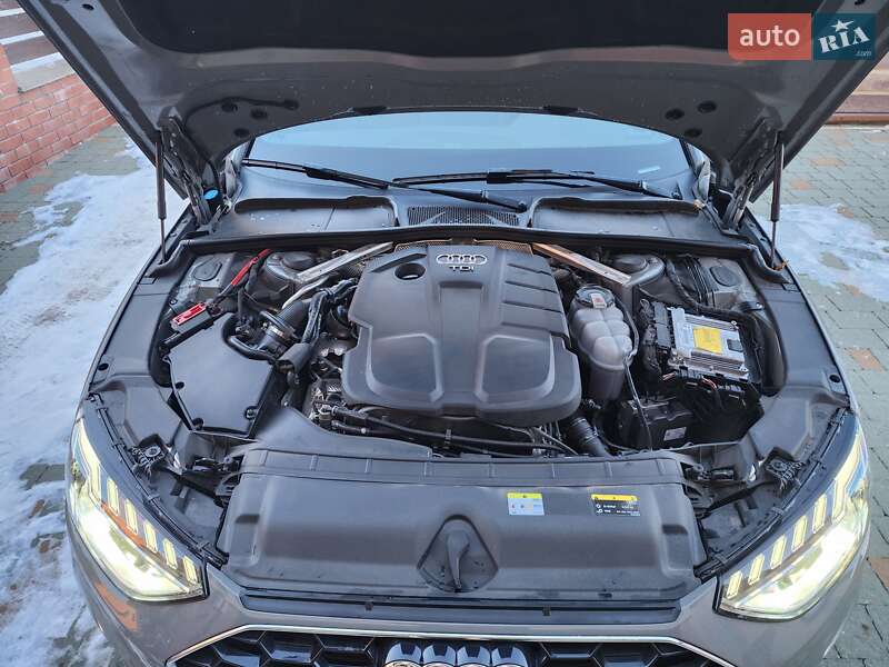Універсал Audi A4 2019 в Івано-Франківську