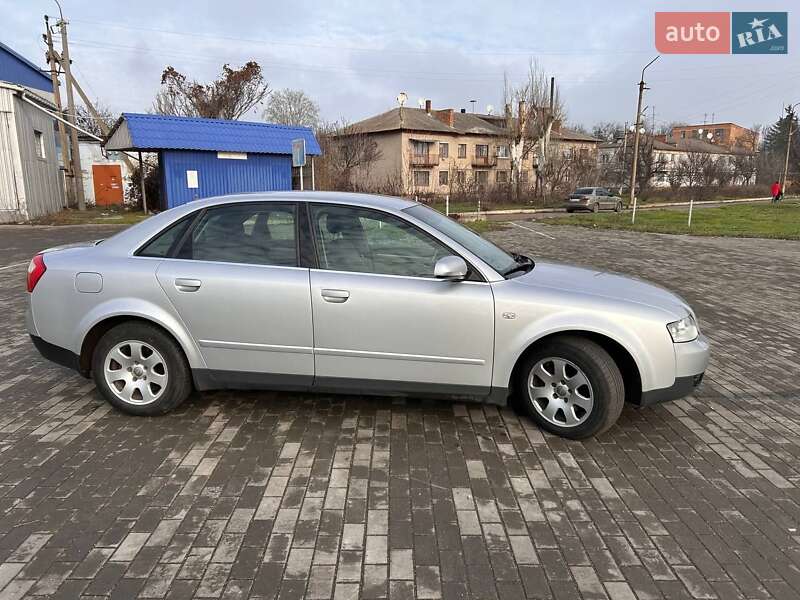 Седан Audi A4 2001 в Апостоловому