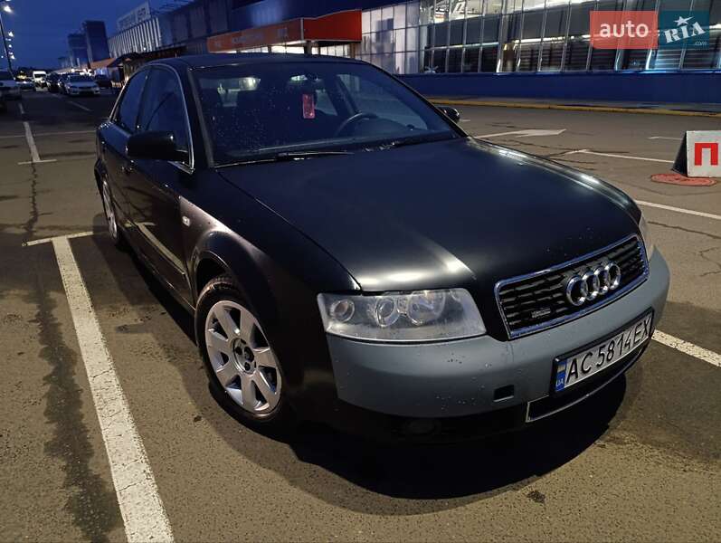 Седан Audi A4 2004 в Луцке