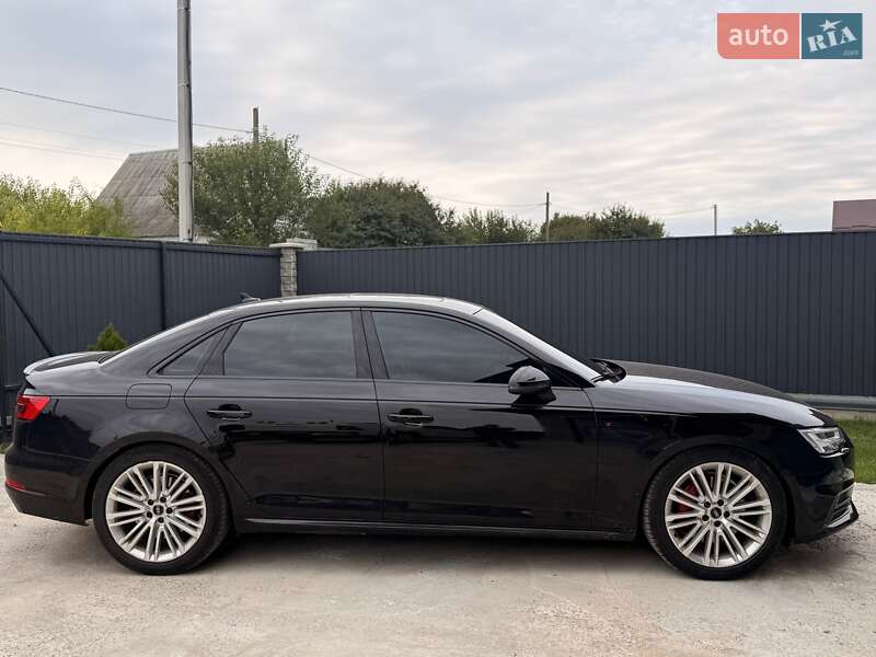 Седан Audi A4 2016 в Киеве
