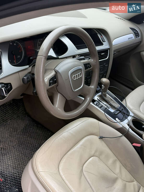 Седан Audi A4 2011 в Косове фото 14 Седан Audi A4 2011 в Косове