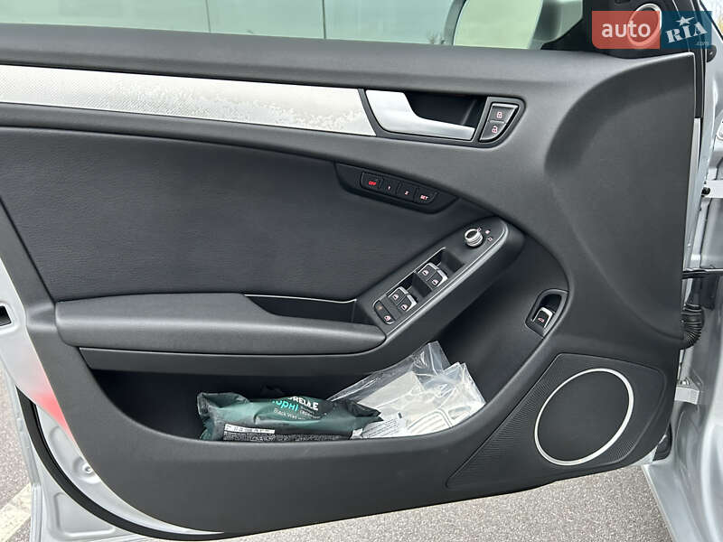 Седан Audi A4 2013 в Виннице