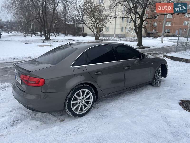 Седан Audi A4 2014 в Харкові