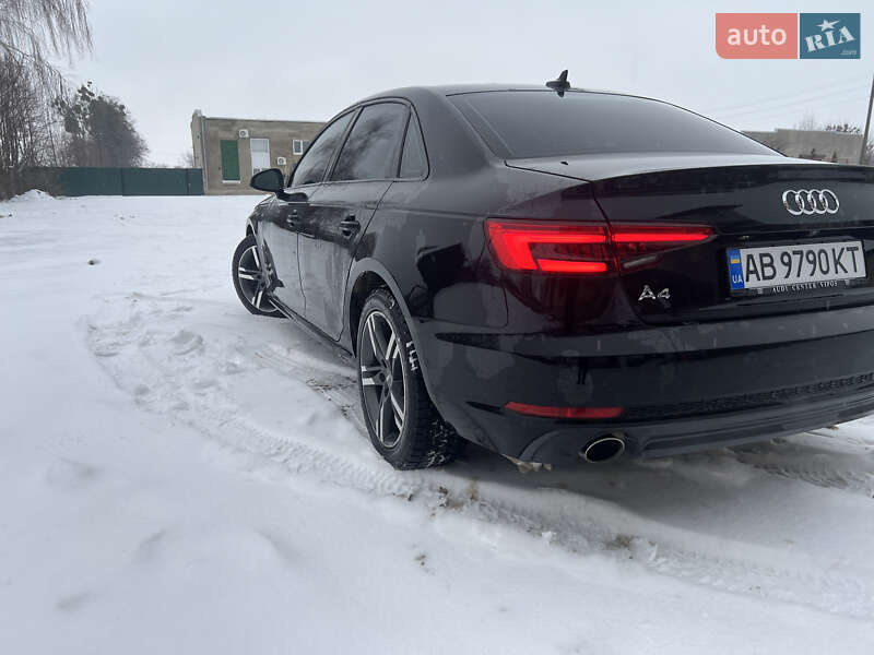 Седан Audi A4 2016 в Виннице