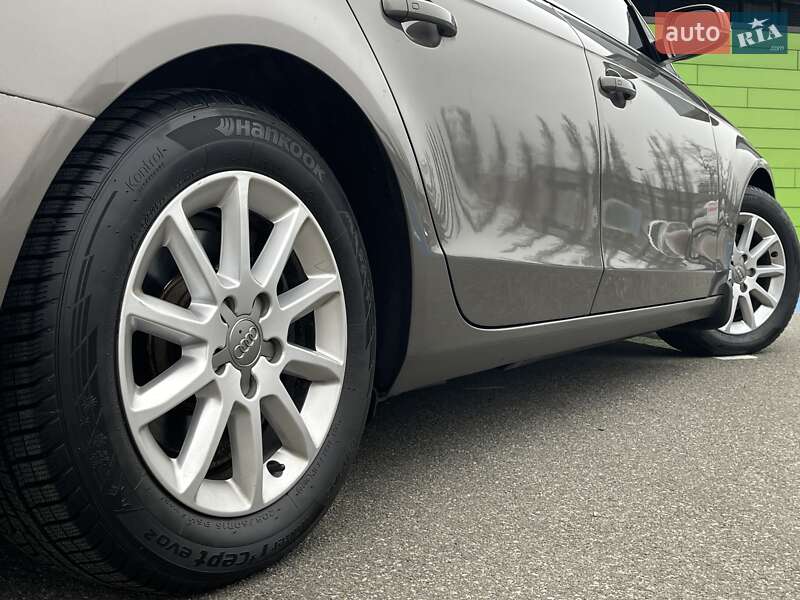 Универсал Audi A4 2015 в Киеве