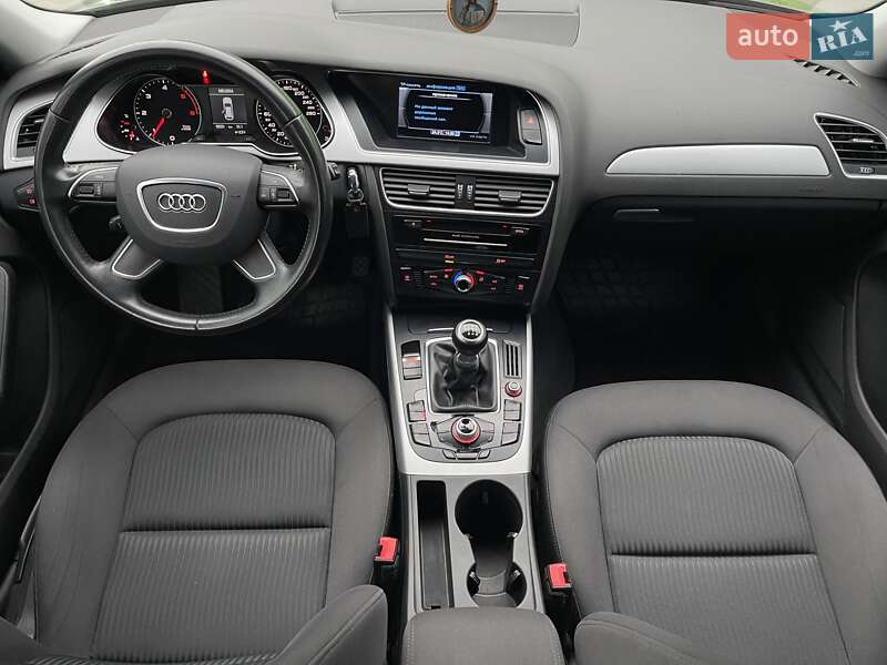 Универсал Audi A4 2015 в Киеве