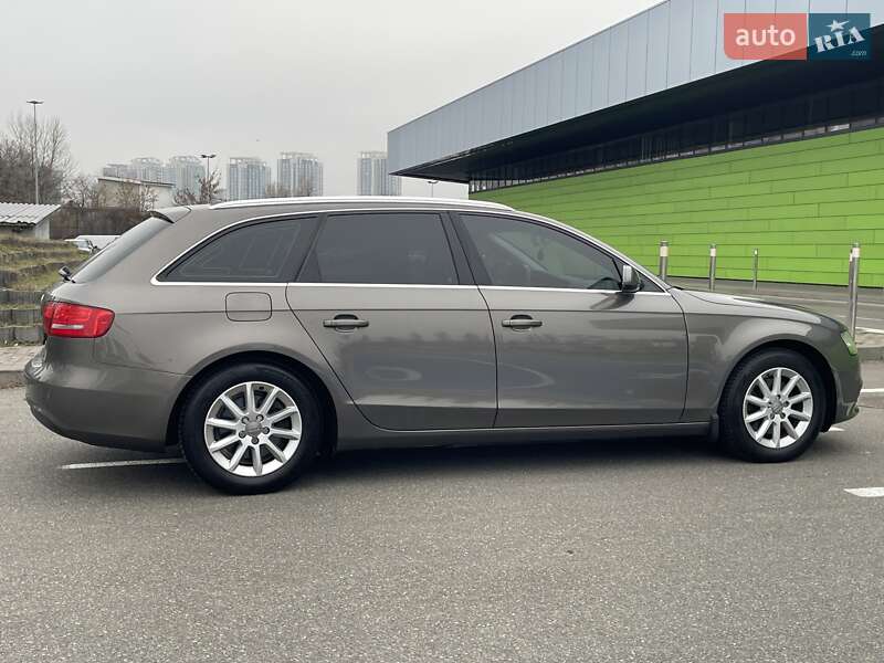 Универсал Audi A4 2015 в Киеве