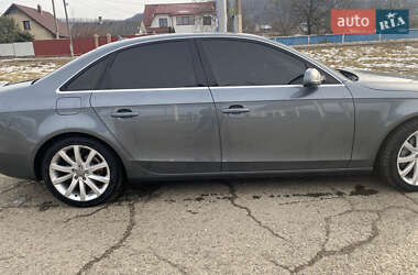Седан Audi A4 2013 в Вижнице