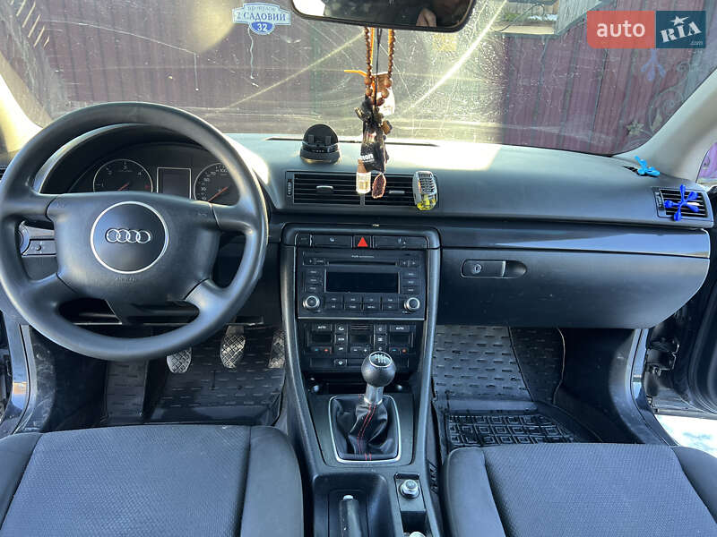 Универсал Audi A4 2002 в Звягеле