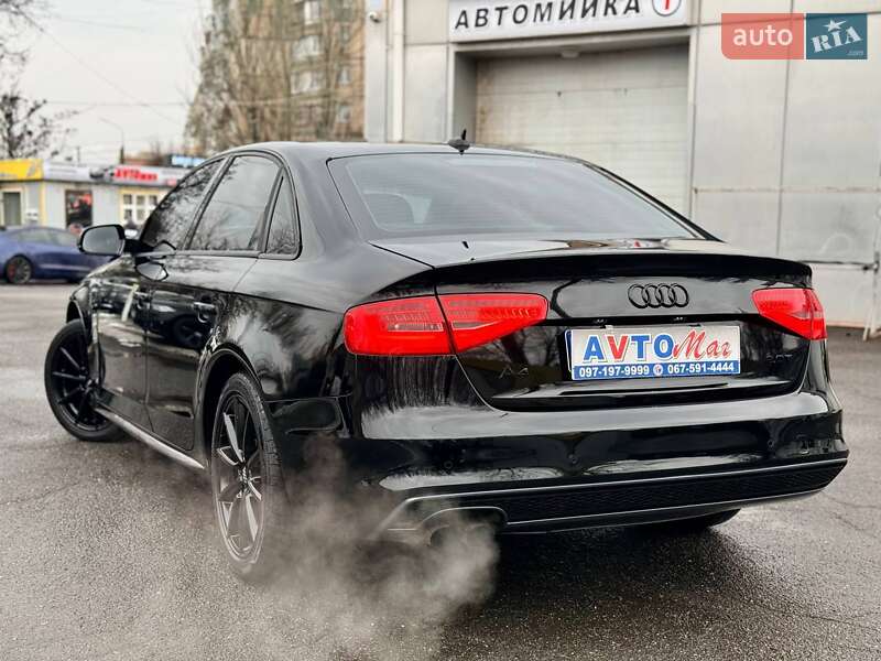 Седан Audi A4 2014 в Кривом Роге