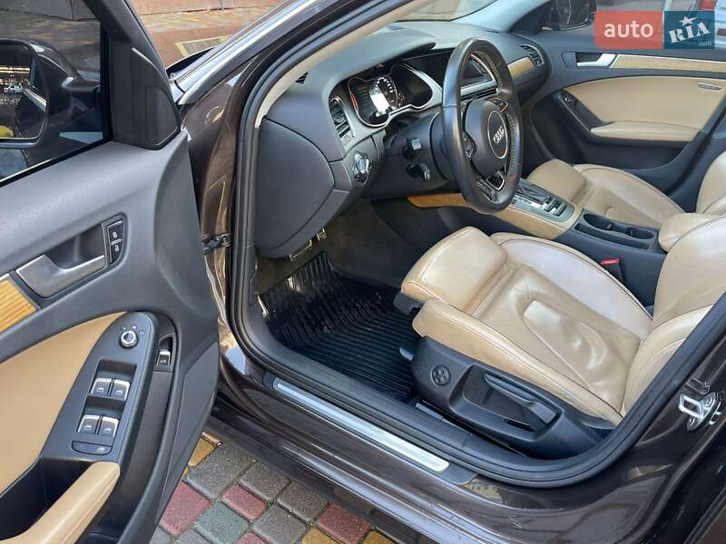 Седан Audi A4 2013 в Одессе