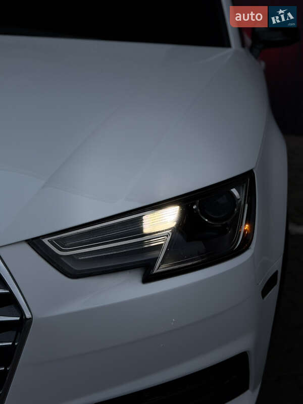 Седан Audi A4 2016 в Тернополе