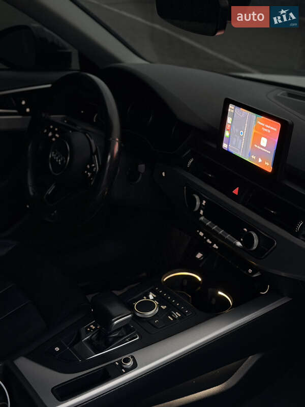 Седан Audi A4 2016 в Тернополе