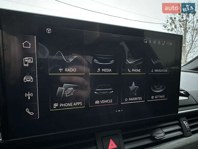 Седан Audi A4 2023 в Харькове