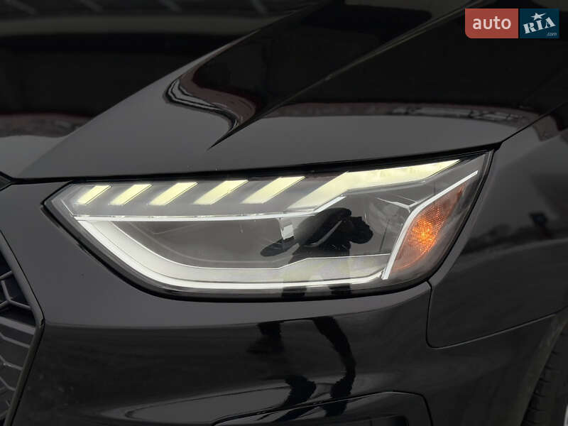 Седан Audi A4 2023 в Киеве
