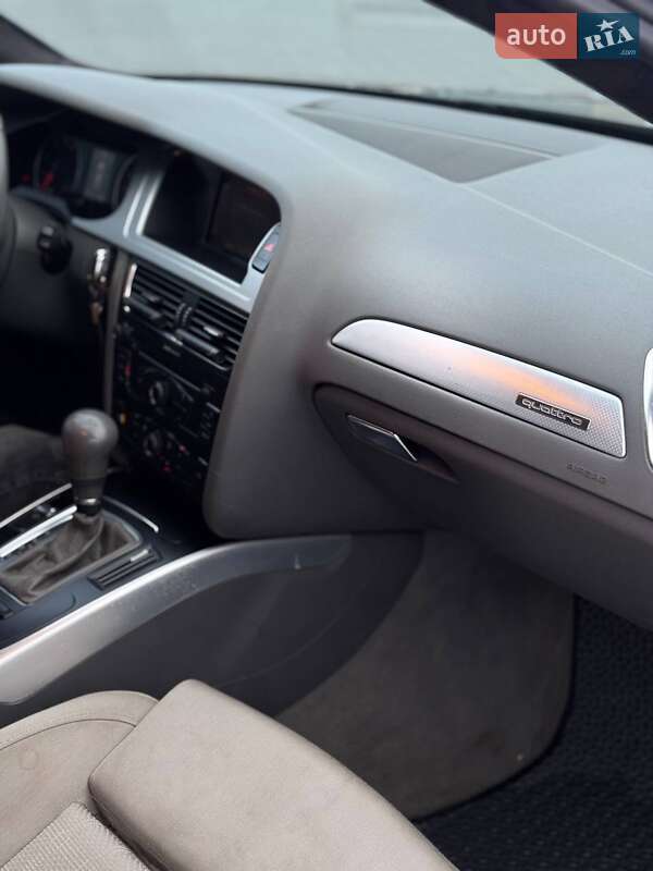 Седан Audi A4 2009 в Чернівцях
