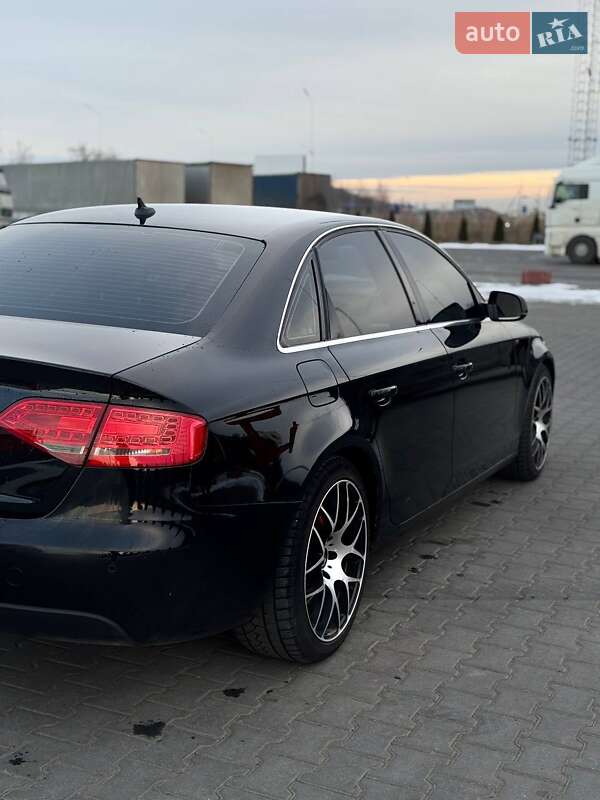 Седан Audi A4 2009 в Чернівцях