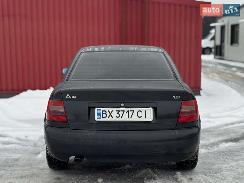 Седан Audi A4 1999 в Києві