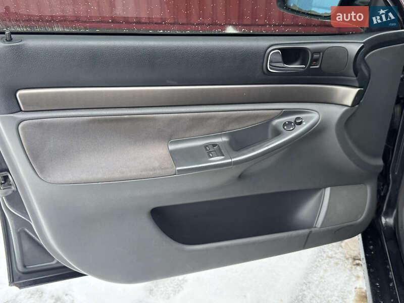 Седан Audi A4 1999 в Києві