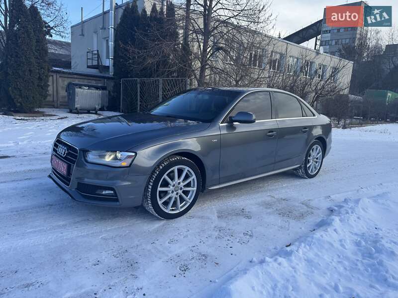 Седан Audi A4 2014 в Луцьку