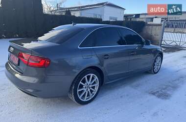 Седан Audi A4 2014 в Луцьку