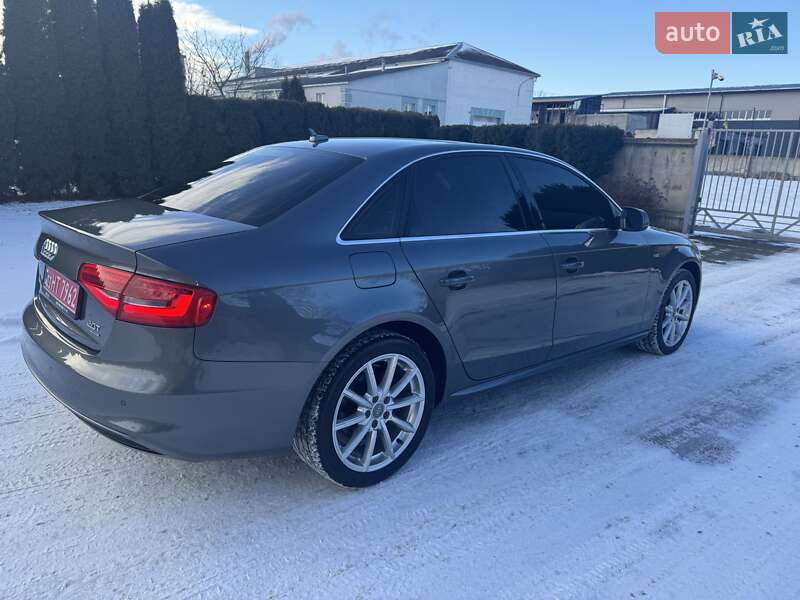 Седан Audi A4 2014 в Луцьку