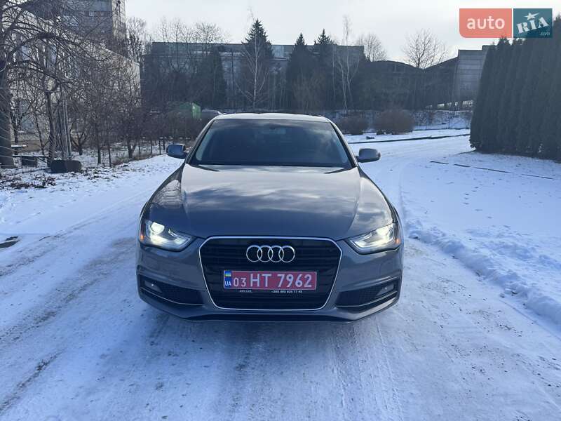 Седан Audi A4 2014 в Луцьку