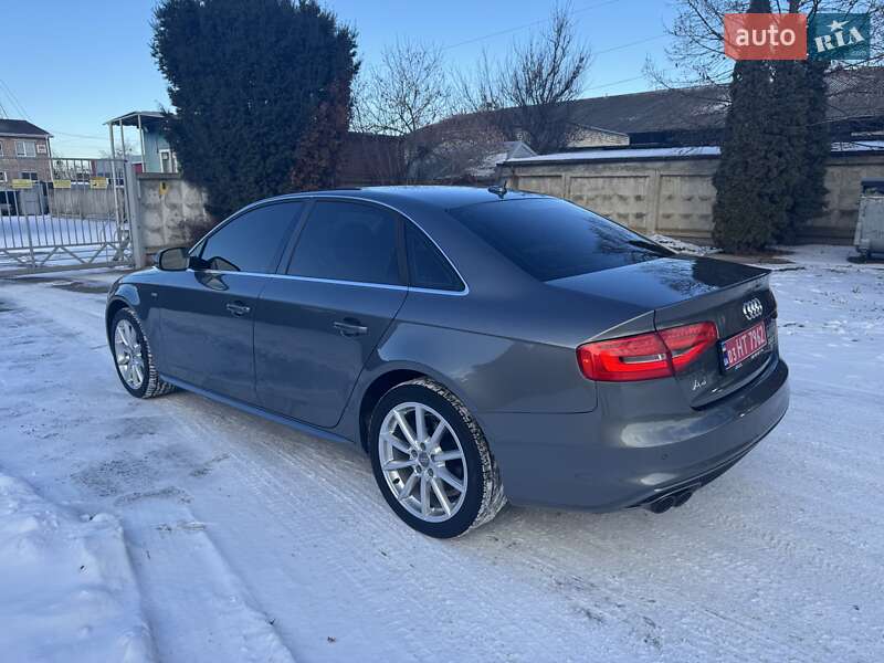 Седан Audi A4 2014 в Луцьку