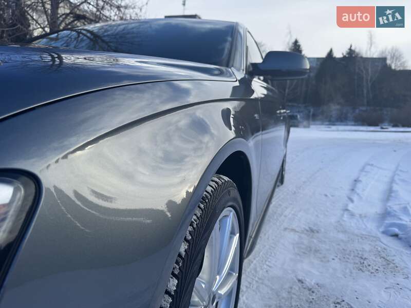 Седан Audi A4 2014 в Луцьку