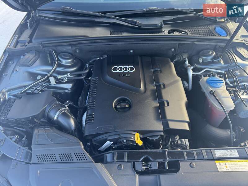 Седан Audi A4 2015 в Луцке