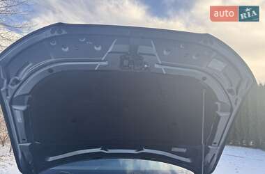Седан Audi A4 2014 в Луцьку