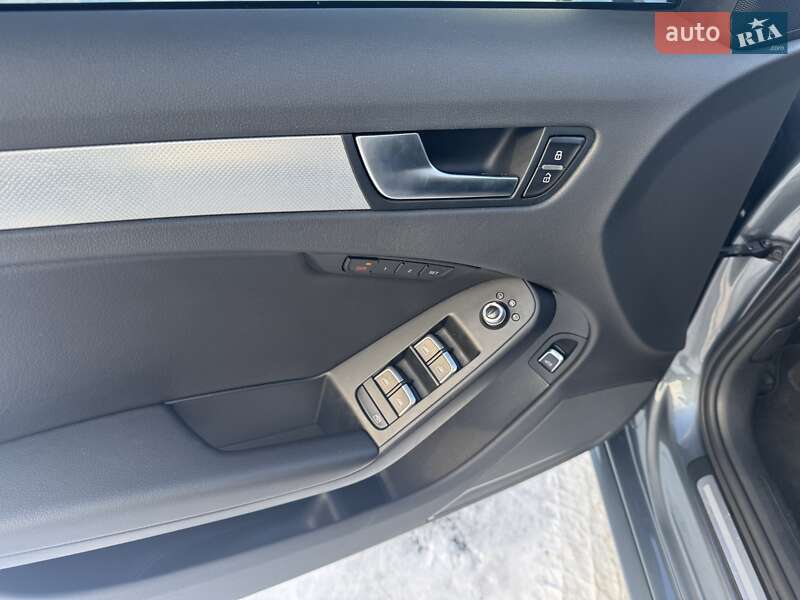 Седан Audi A4 2014 в Луцьку