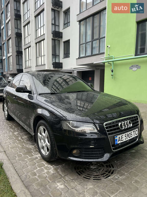 Седан Audi A4 2008 в Днепре