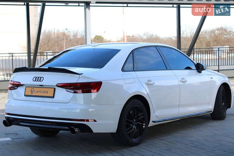 Седан Audi A4 2016 в Одессе