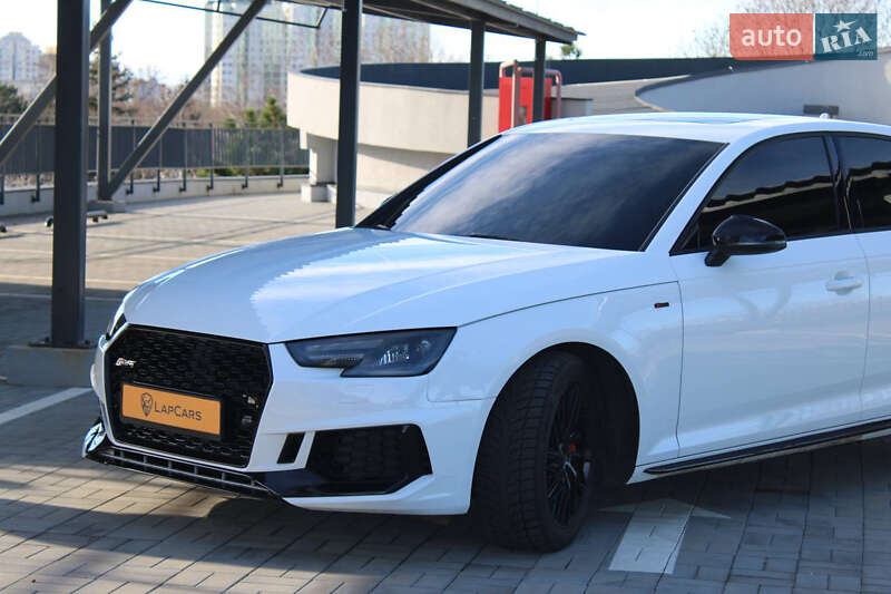 Седан Audi A4 2016 в Одессе