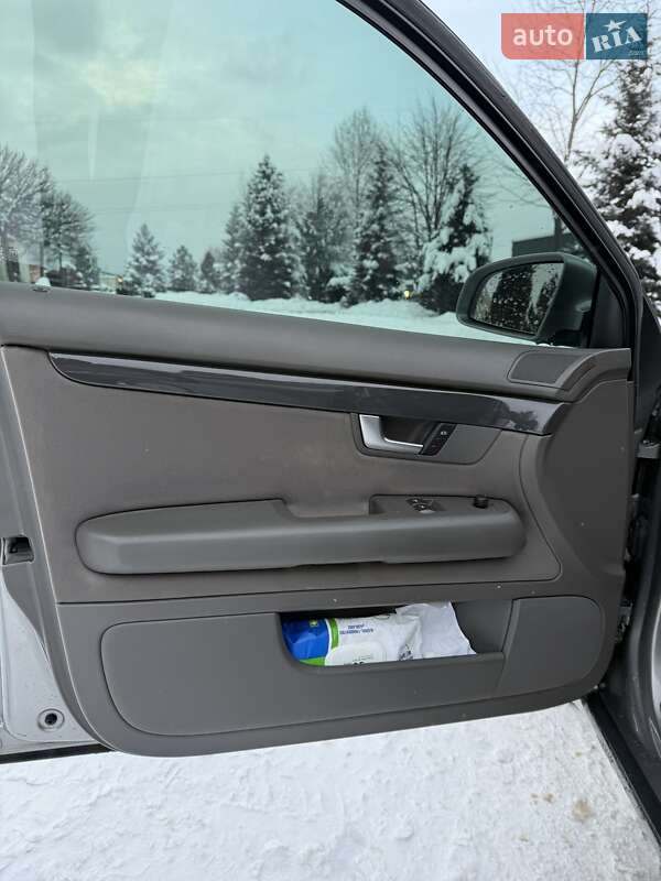 Седан Audi A4 2004 в Ивано-Франковске
