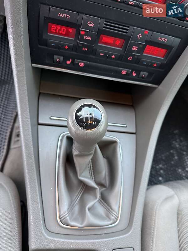 Седан Audi A4 2004 в Ивано-Франковске