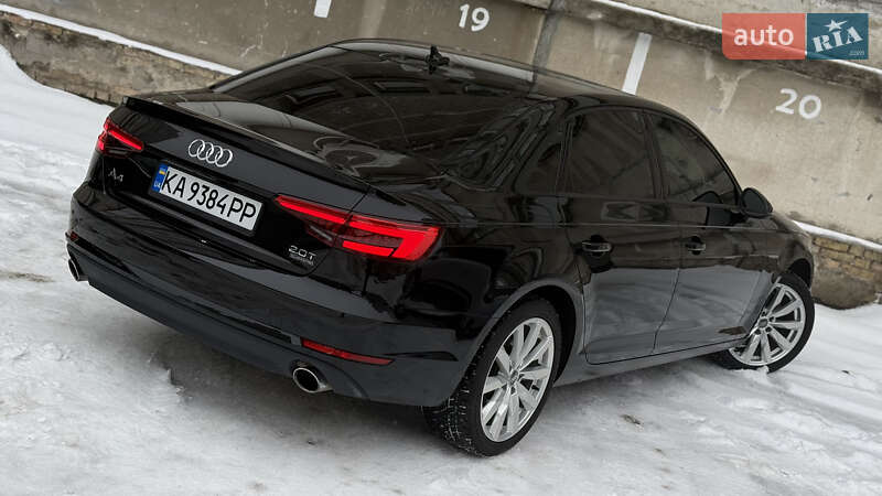 Седан Audi A4 2015 в Киеве