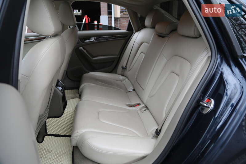 Седан Audi A4 2011 в Харькове