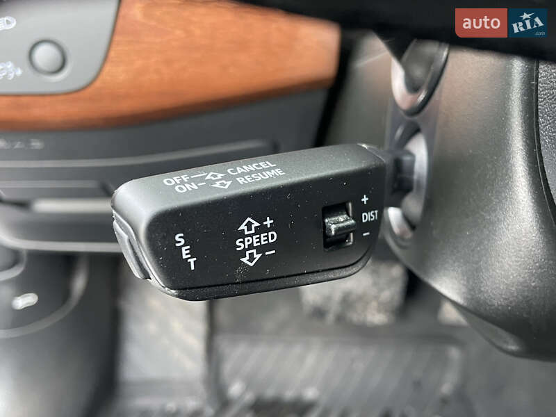 Седан Audi A4 2022 в Житомире