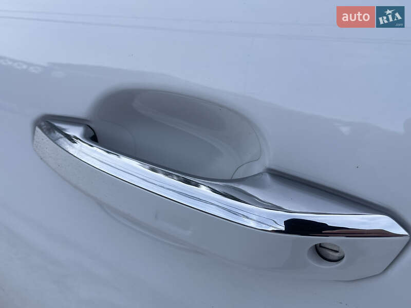 Седан Audi A4 2022 в Житомире