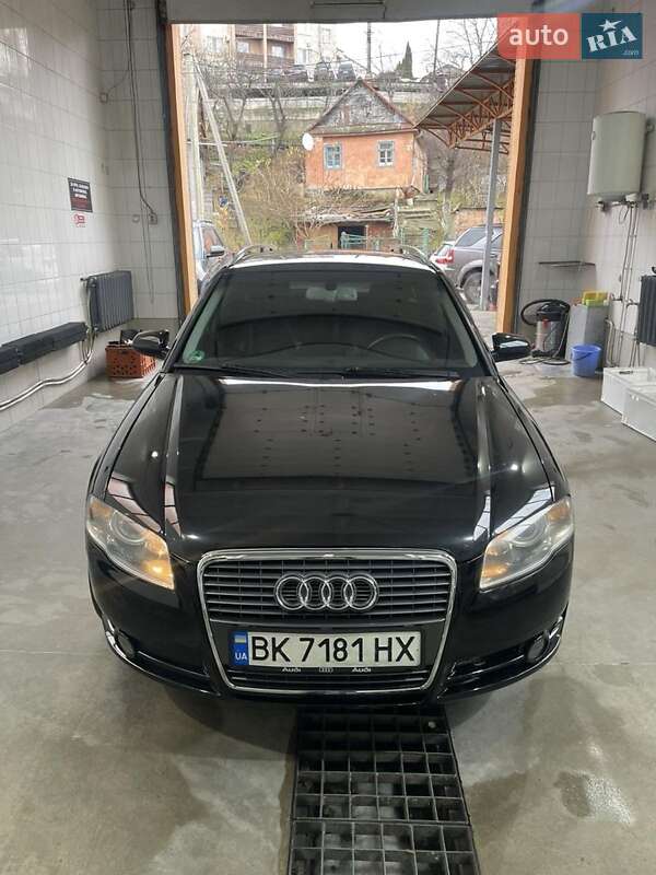 Універсал Audi A4 2005 в Рівному